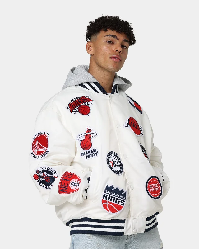 Tommy Jeans Tommy Jeans X NBA M16 Jacket Ancient White Faux Fur Fabric Real Fur Fabric Shearling Fabric Faux Fur Fabric Real Fur Fabric Shearling Fabric Tommy Jeans Tommy Jeans X NBA M16 Jacket Ancient White Faux Fur Fabric Real Fur Fabric Shearling Fabric Faux Fur Fabric Real Fur Fabric Shearling Fabric