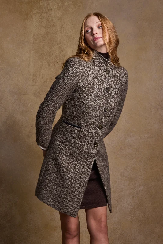 Isabella Tweed Coat - Light Tan Herringbone Turtleneck Jacket Crew Neck Jacket V-Neck Jacket Isabella Tweed Coat - Light Tan Herringbone Turtleneck Jacket Crew Neck Jacket V-Neck Jacket