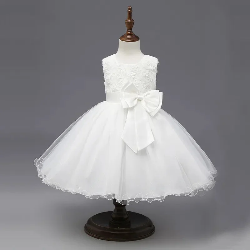 G20276W. White flowers and sparkle tulle flower girl, party dress. Age 6 Tunics Recommended stylist G20276W. White flowers and sparkle tulle flower girl, party dress. Age 6 Tunics Recommended stylist