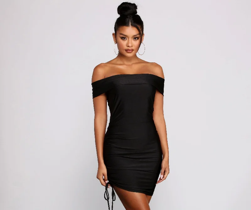 Lookin' Luxe Off The Shoulder Mini Dress Shift Classic Vintage Shift Classic Vintage Lookin' Luxe Off The Shoulder Mini Dress Shift Classic Vintage Shift Classic Vintage